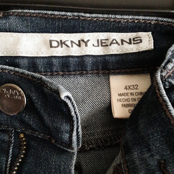 DKNY Jeans - Picture 2 of 3